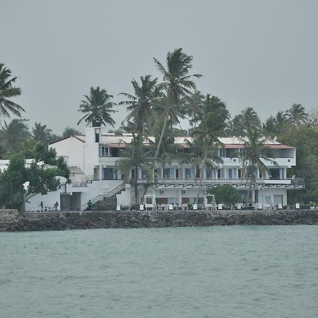 Goviyapana Beach Hotel Ahangama Luaran gambar