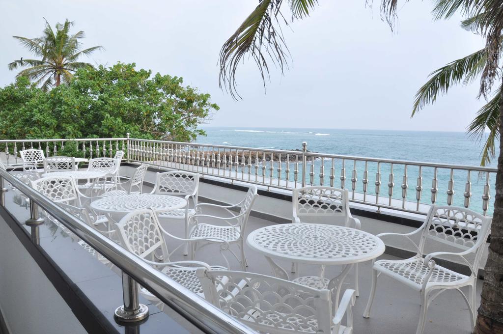 Goviyapana Beach Hotel Ahangama Bilik gambar