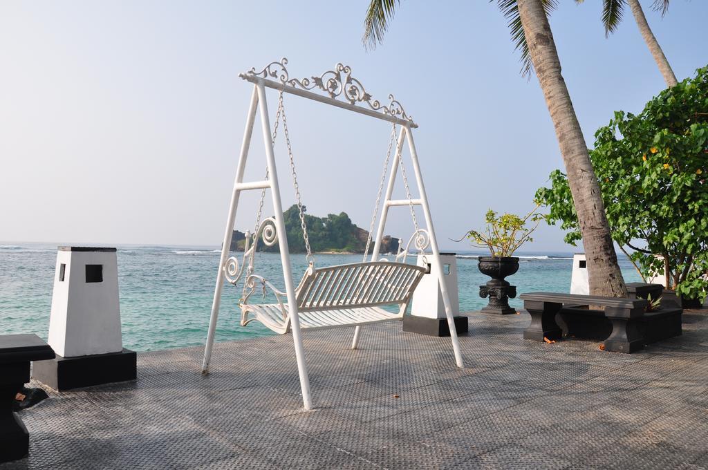 Goviyapana Beach Hotel Ahangama Luaran gambar